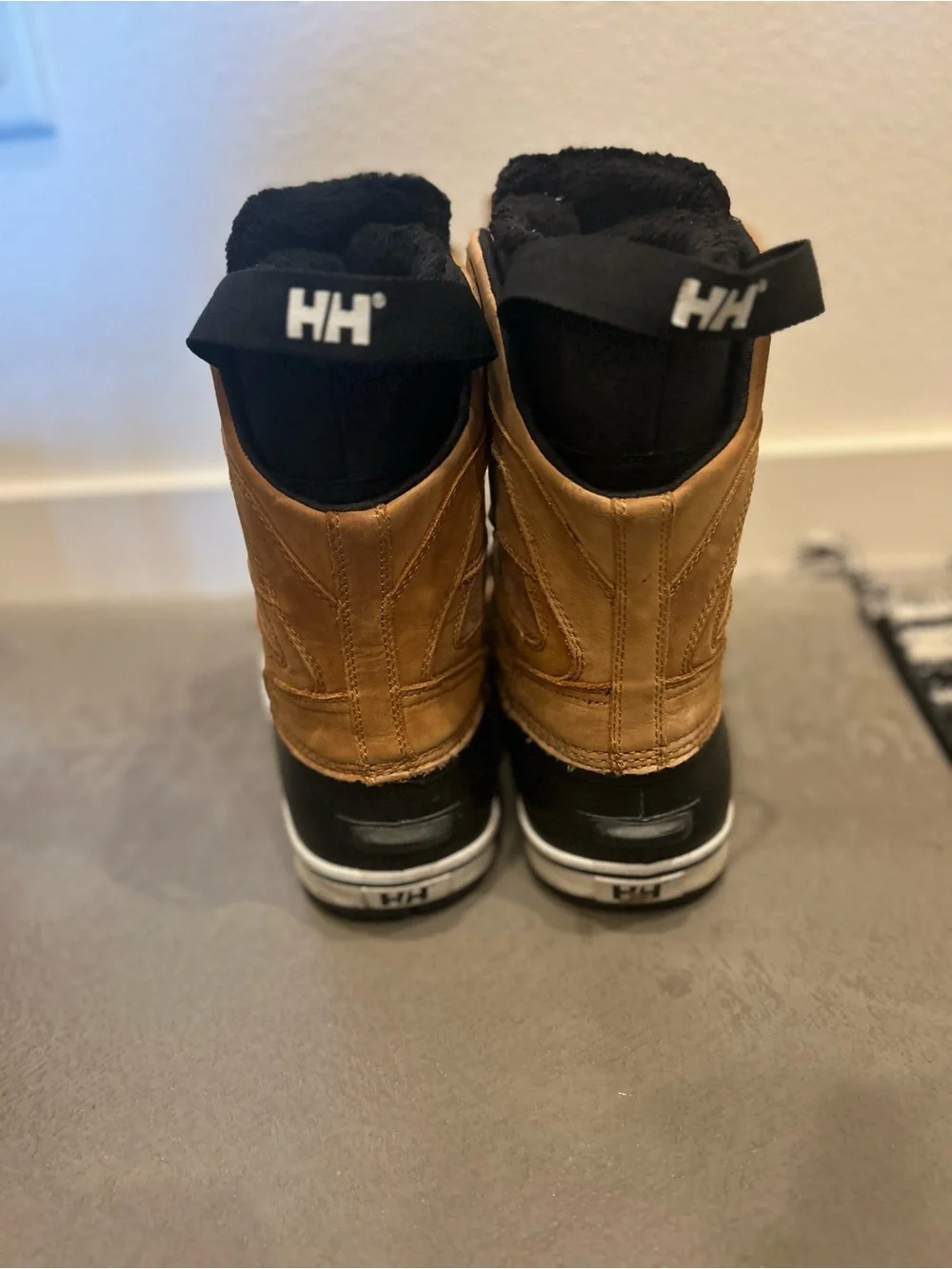 Men’s Helly Hansen Sz.12 Waterproof Insulated Ice FX Snow Boots Board Ski Winter